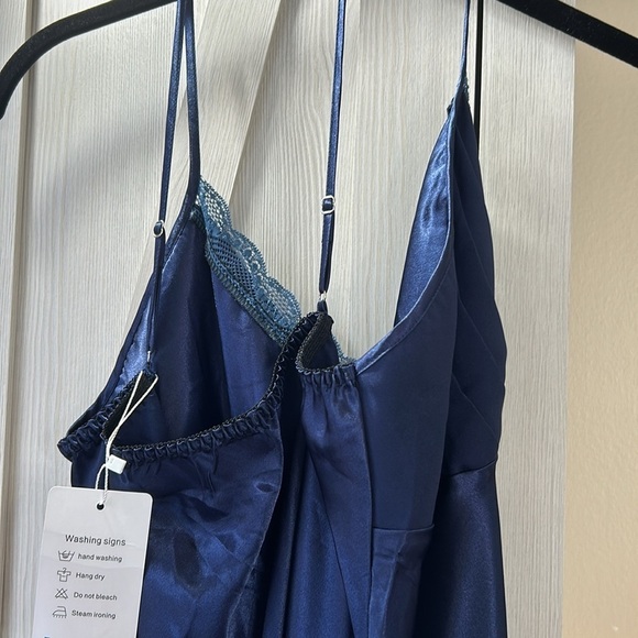 Lus Chic NWT Navy Pajama Slip with Scalloped side slit Sz 3X - Picture 3 of 15